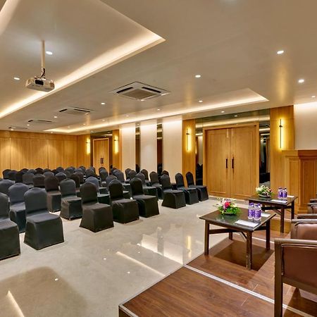 Citrus Hotel Kolhapur Buitenkant foto