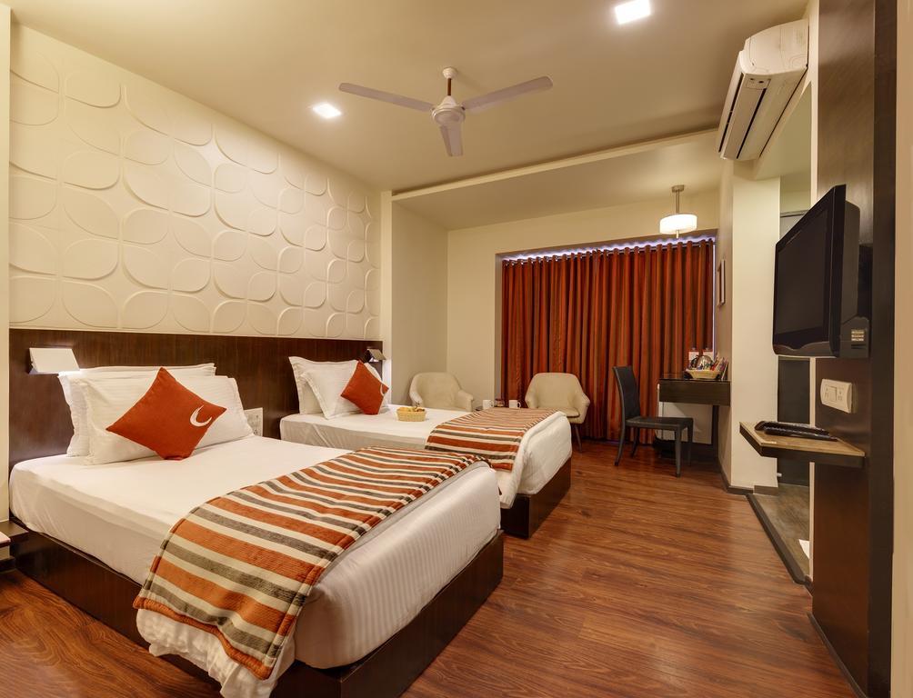 Citrus Hotel Kolhapur Buitenkant foto