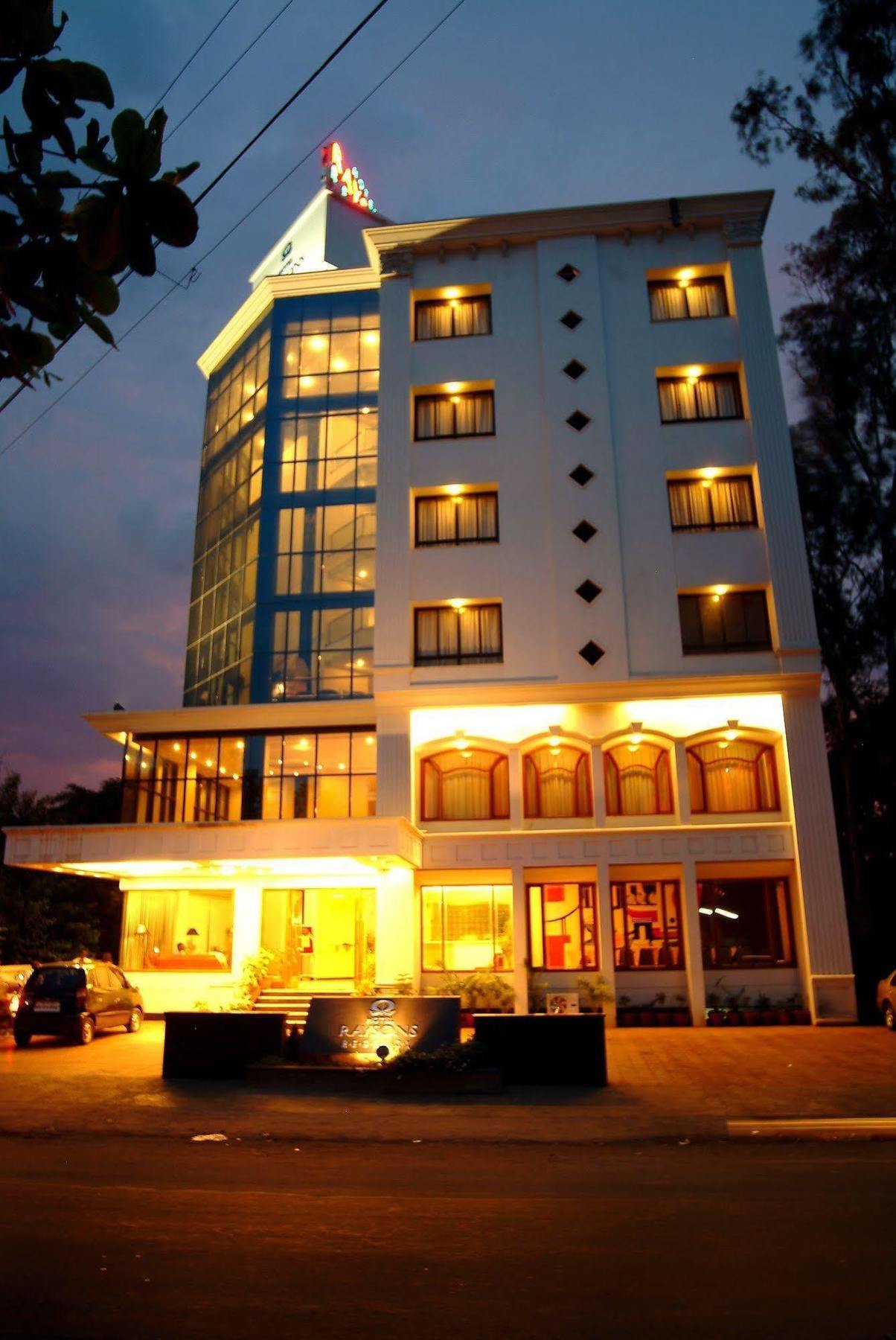 Citrus Hotel Kolhapur Buitenkant foto