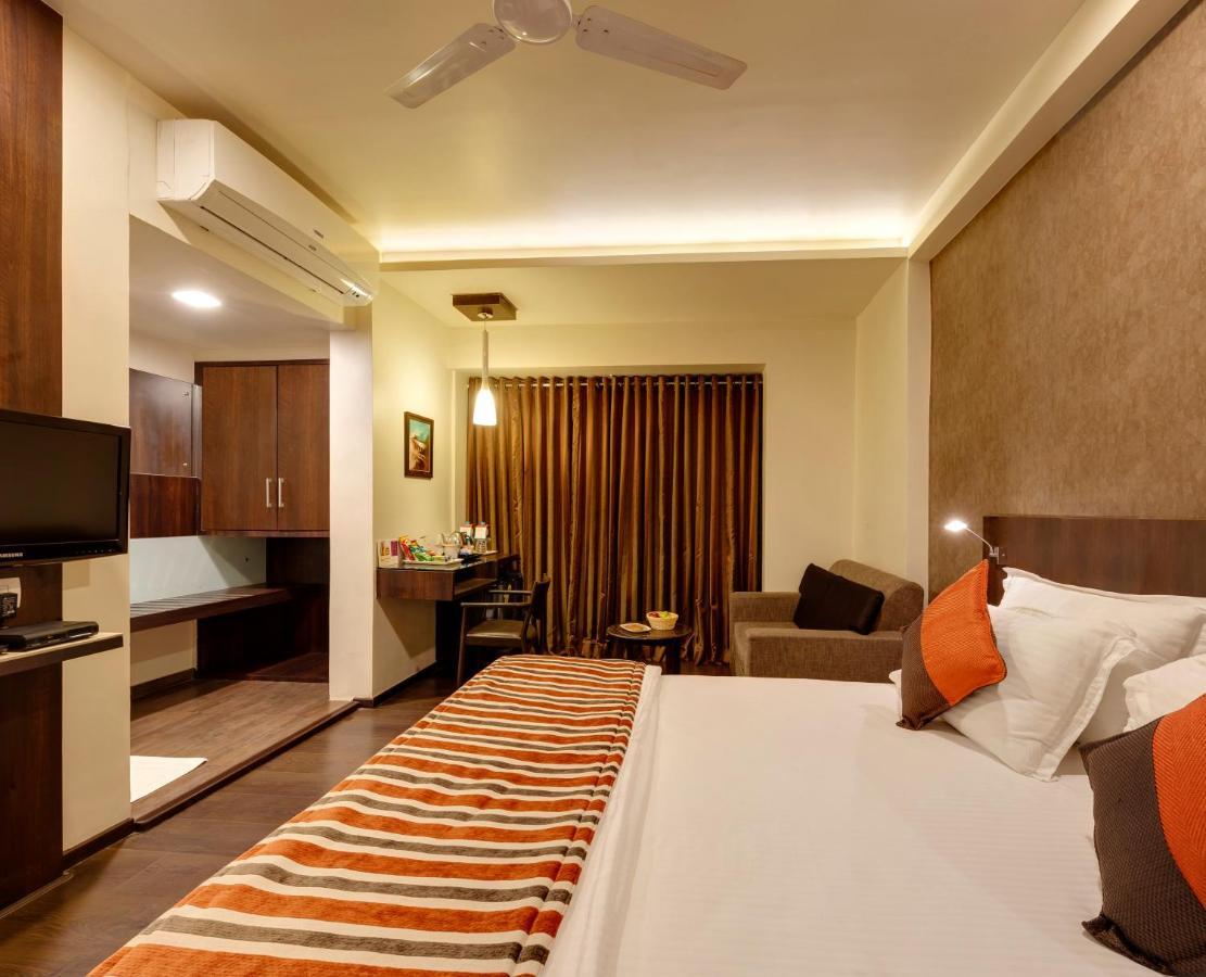 Citrus Hotel Kolhapur Buitenkant foto