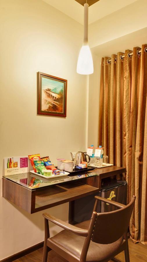 Citrus Hotel Kolhapur Buitenkant foto